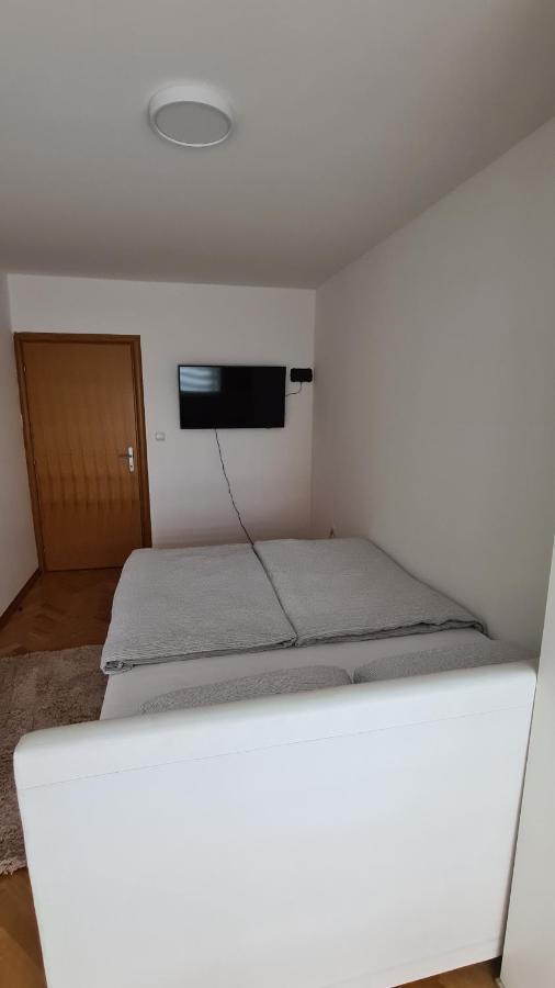 Apartmani Marcetic Slavonski Brod Exterior foto