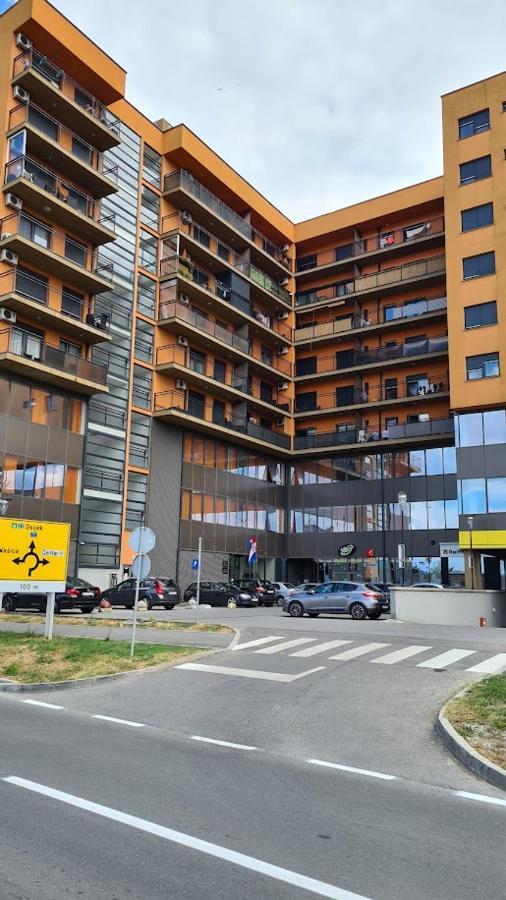 Apartmani Marcetic Slavonski Brod Exterior foto